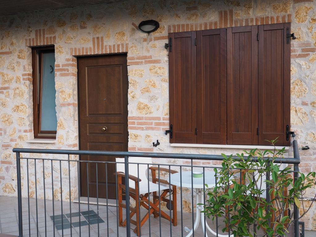 Domus Umbra Villa แตร์นี ภายนอก รูปภาพ